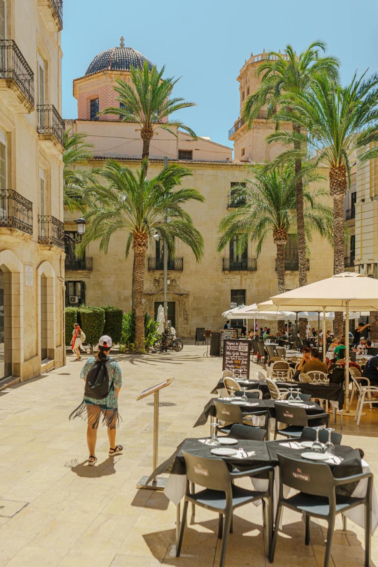 Refined And Practical Studio In Historic Center Of Alicante Exterior foto